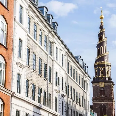 Prime Location Four-Bedroom Apartment Apartment Copenhagen