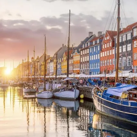 Prime Location Four-Bedroom Apartment Copenhagen